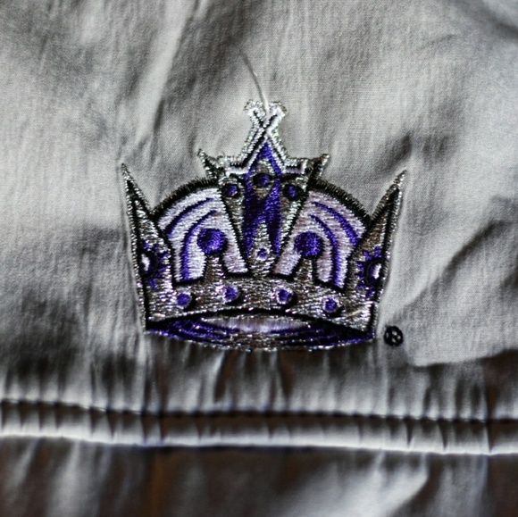 Antigua NHL L.A kings Explorer jacket small - Picture 2 of 4